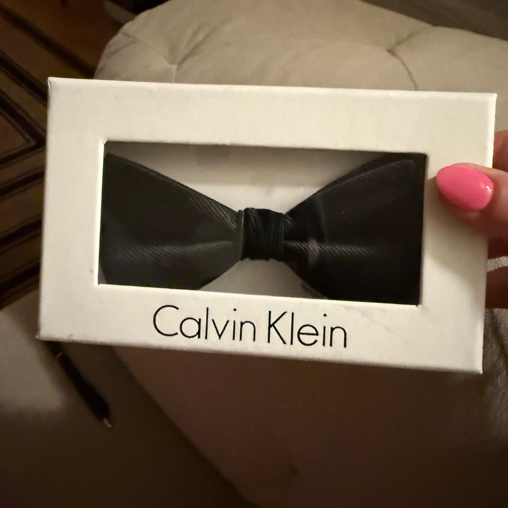 Calvin Klein Elegant Black Bow Tie